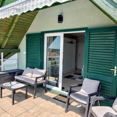Fuegefa Apartman Balatonalmádi Buitenkant foto