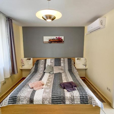 Fuegefa Apartman Balatonalmádi Buitenkant foto