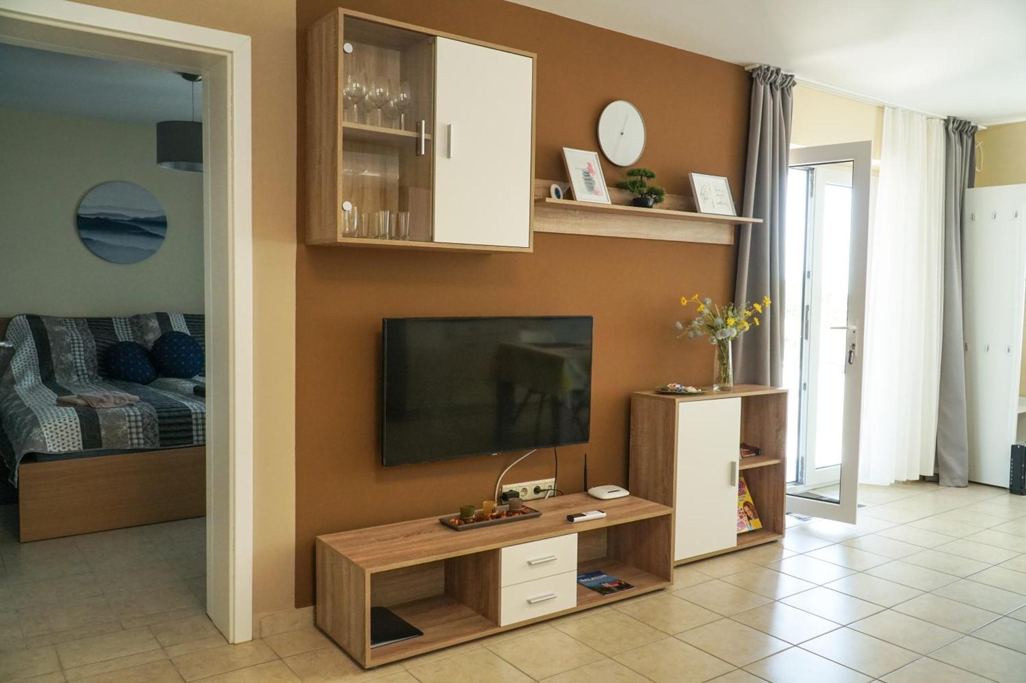Fuegefa Apartman Balatonalmádi Buitenkant foto